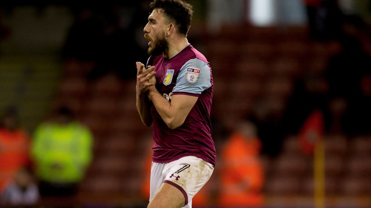 马内：我从未见过像菲尔米诺这样的球员，他太出色了（马内盛赞菲尔米诺：前所未见的球员，太出色了）