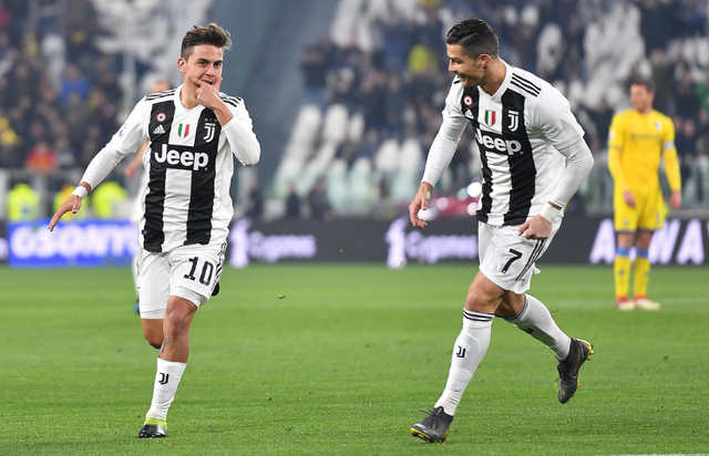 意媒：为避免球迷干扰，斯帕莱蒂决定尤文不在那不勒斯过夜（意媒：斯帕莱蒂为避球迷打扰，决定尤文不在那不勒斯过夜）