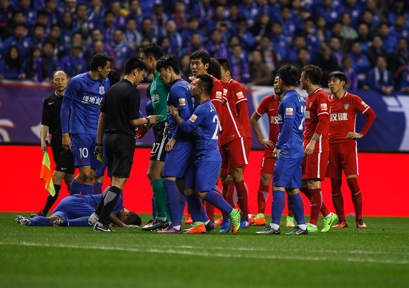 王钰栋新经纪公司：曾代理莱万、拜尔，旗下球员多在德国、瑞士踢球（王钰栋签约新经纪公司：曾服务莱万、拜尔，客户多活跃于德国与瑞士赛场）