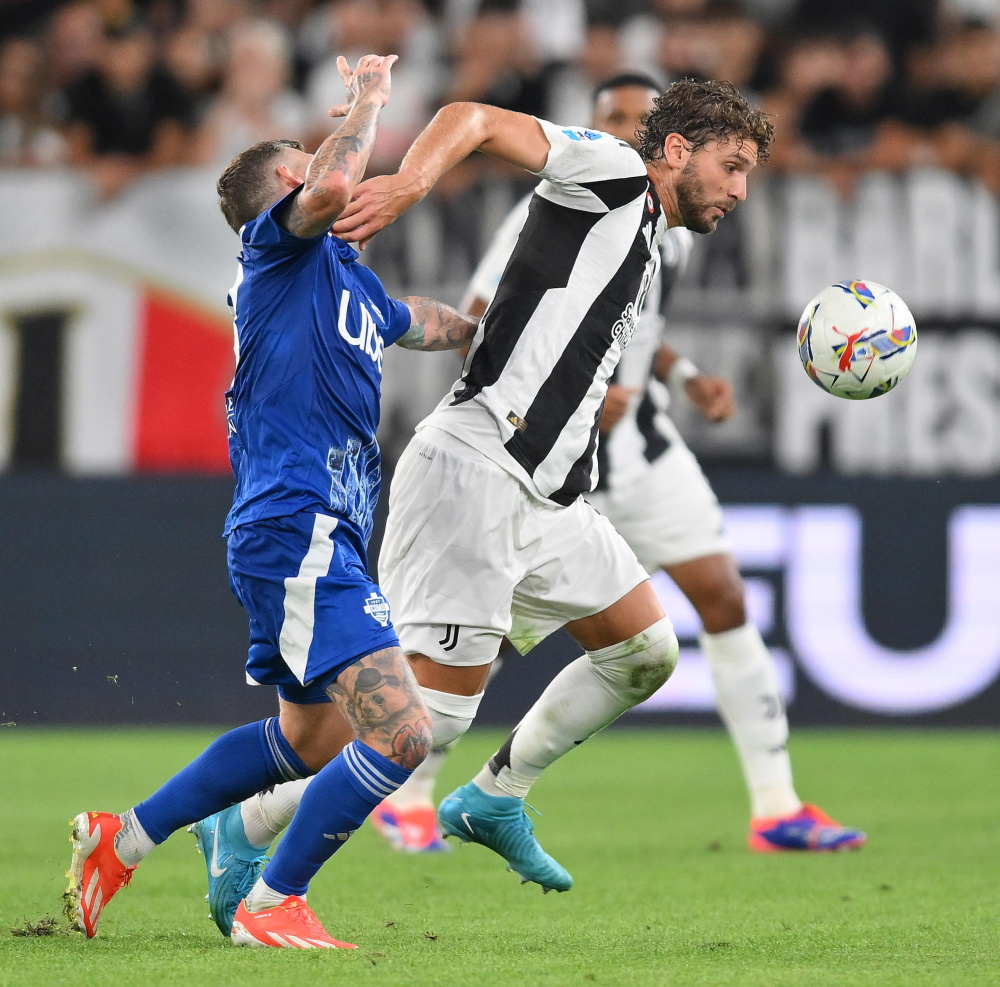 法媒：法国队内有人质疑姆巴佩伤情，称这是“外交性受伤”（法媒称法国队内有人质疑姆巴佩伤势，认为这是“外交式受伤”）