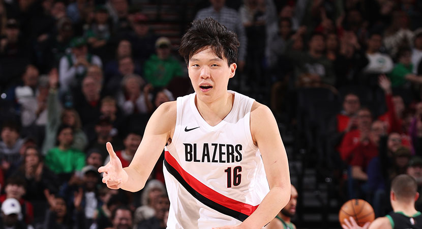 普约尔：我在家里很少谈足球，两个女儿最近才知道我曾效力巴萨（普约尔：家中几乎不聊足球，女儿们最近才知道我曾为巴萨踢球）