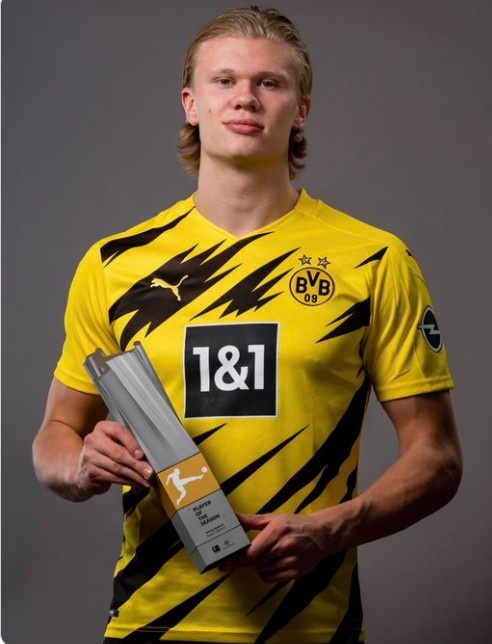 利雅得胜利3-1客胜十人新未来城体育，C罗点射，菲利克斯世界波（利雅得胜利客场3-1击败十人新未来城体育：C罗点射，菲利克斯轰世界波）