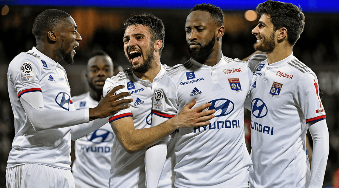 梅开二度助国米终结连败，劳塔罗当选与比萨一役全场最佳（独中两元助国米止住连败，劳塔罗当选对阵比萨全场最佳）